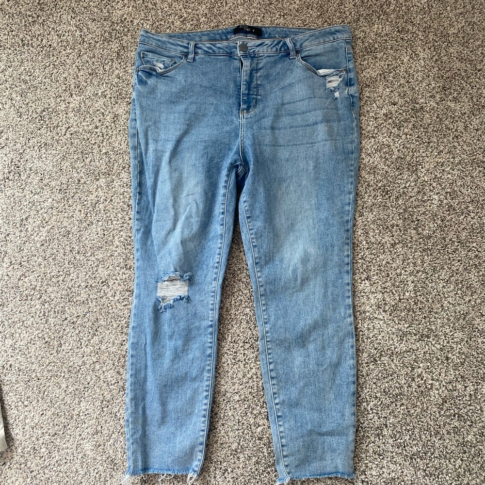 Stitch in star size 16, women’s jeans, distressed